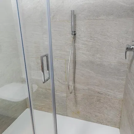 Apartment Hostdomus- La Garnotte *
