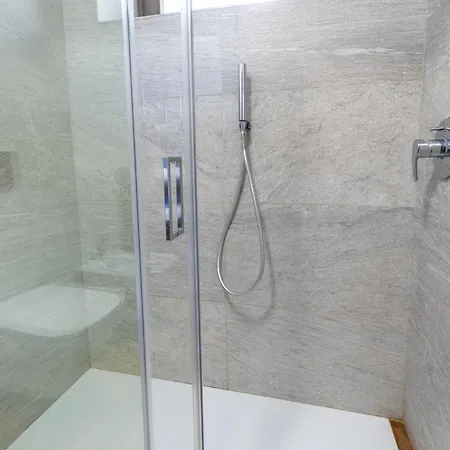 شقة Hostdomus- La Garnotte سيستريير